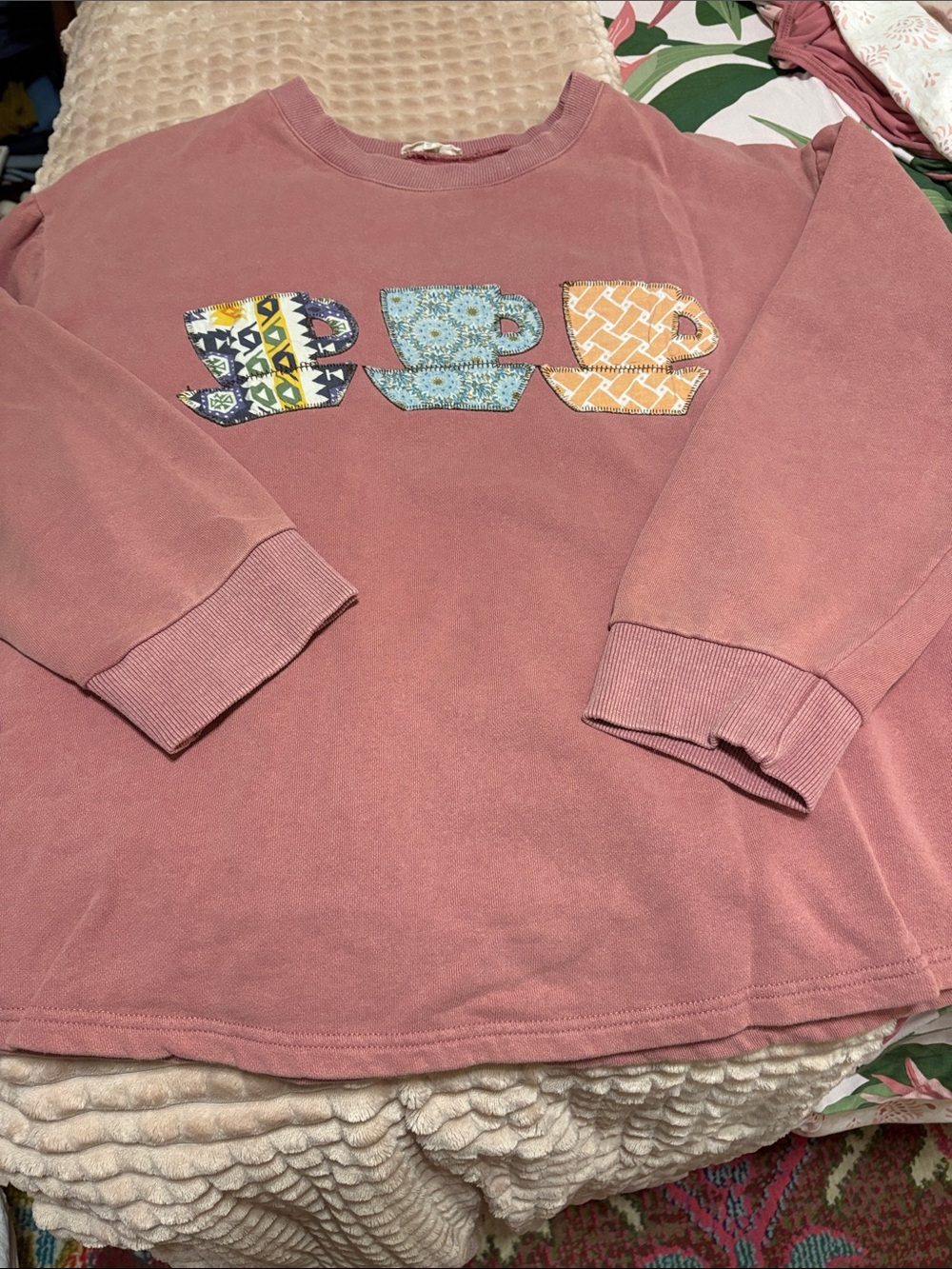 Womens Mauve Sweatshirt with Teacup Appliqués sz 1X